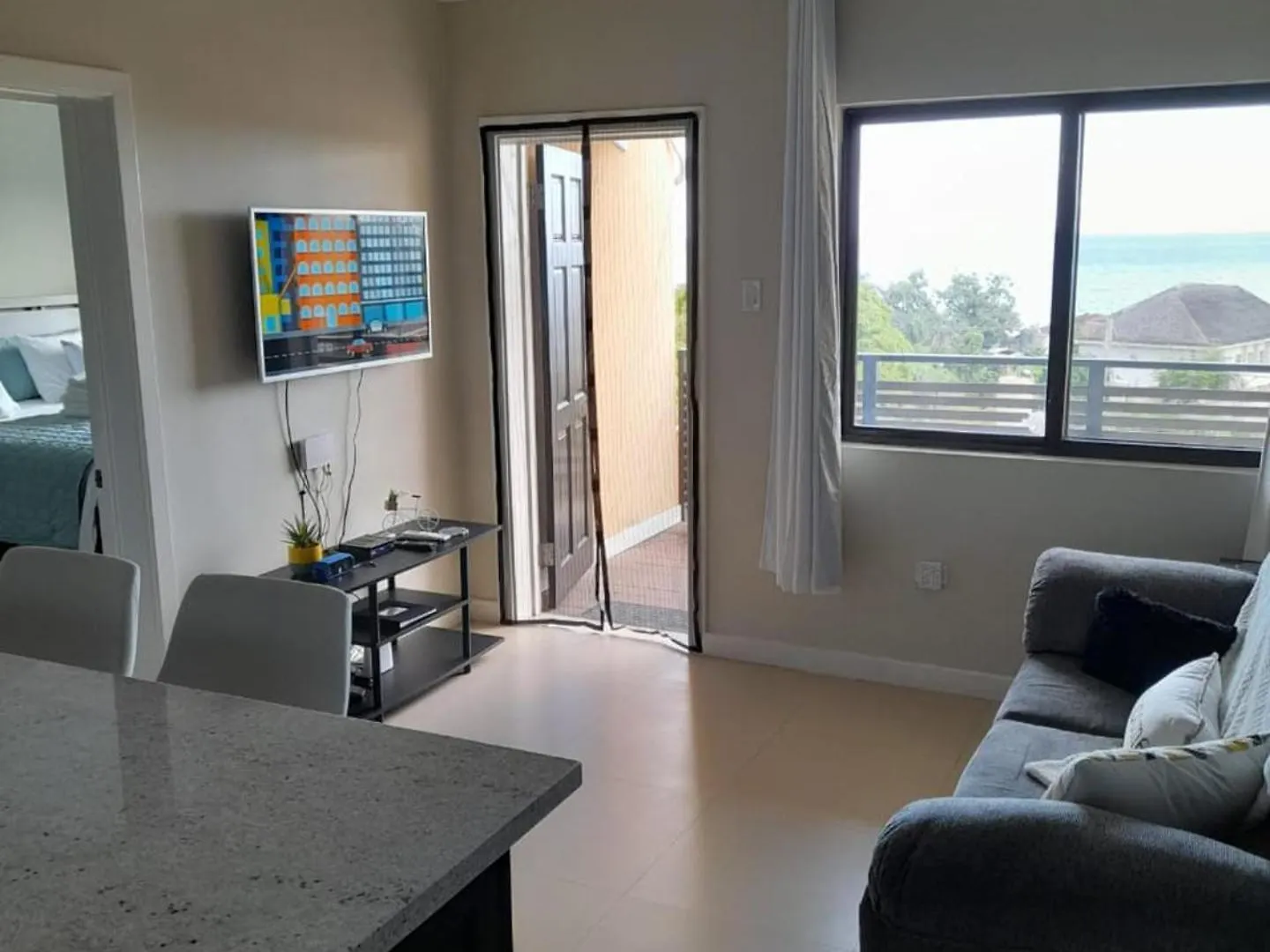 Beautiful 1-Bed Apartment In Negril Jamaica